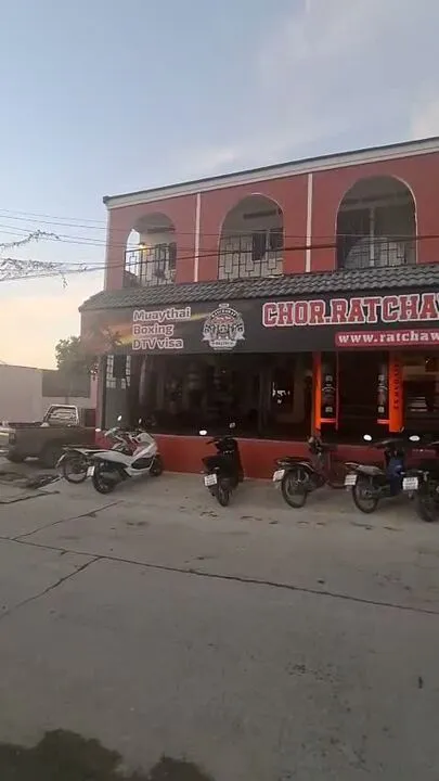 Chor Ratchawat Muay Thai camp exterior — Bophut, Koh Samui